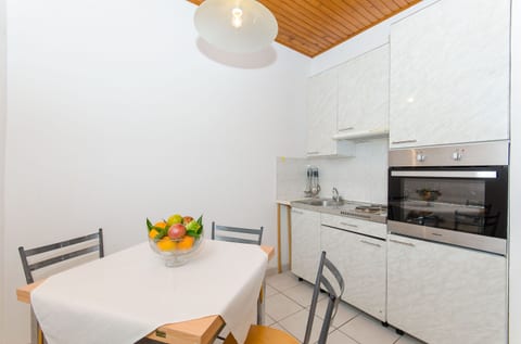 House Petar - Unit 50381-61