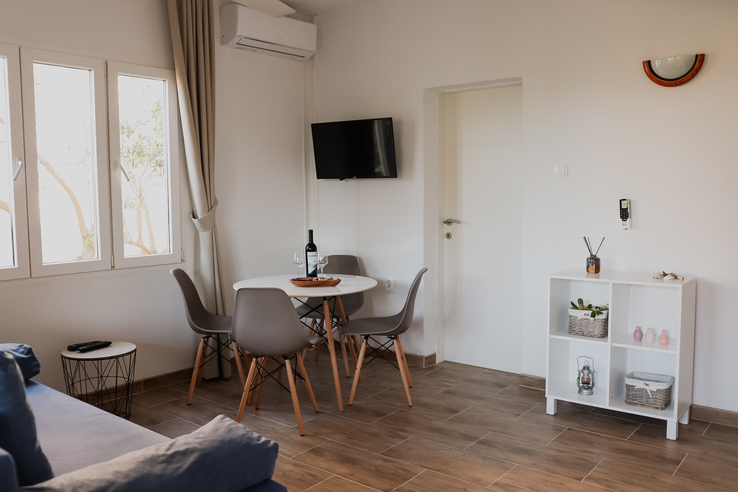 Apartments Prce - Unit 50521-61