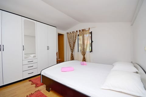 Apartment Matko - Unit 50545-61