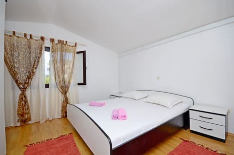 Apartment Matko - Unit 50545-61