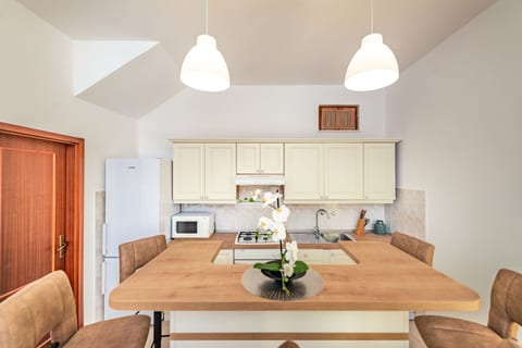 House Sunce - Unit 150716-15
