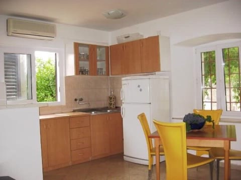 House Antun - Unit 50598-61