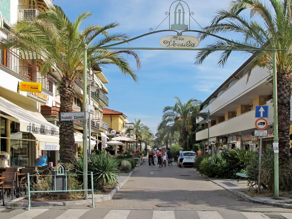 Michelangelo II - Marina di Pietrasanta