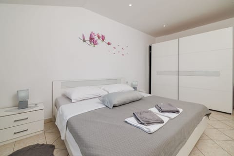 Apartments Grozdana - Unit 50620-61
