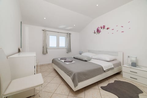 Apartments Grozdana - Unit 50620-61