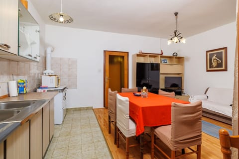 Apartments Zvonimir - Unit 50685-61