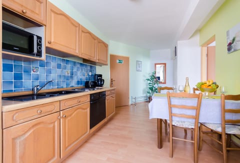 Apartments Damir - Unit 50702-61