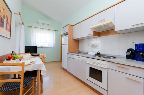 Apartments Damir - Unit 50704-61