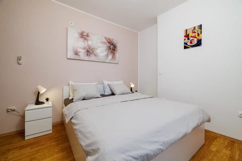 Apartment Petar - Unit 50741-61