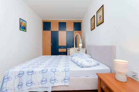 Apartment Goran - Unit 50815-61
