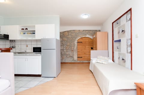 Apartment Goran - Unit 50816-61