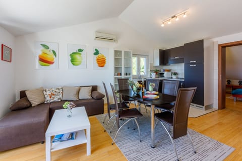 Apartments Robić - Unit 51018-61