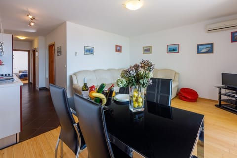 Apartments Robić - Unit 51019-61