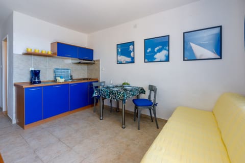 Apartments Lončarić - Unit 51089-61