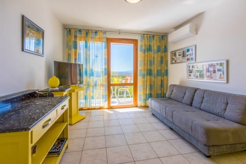 Apartments Lončarić - Unit 51090-61