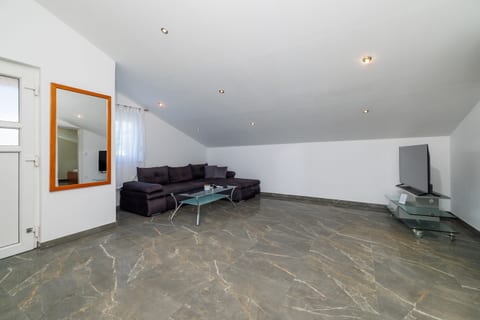 Apartments Alin - Unit 51130-61