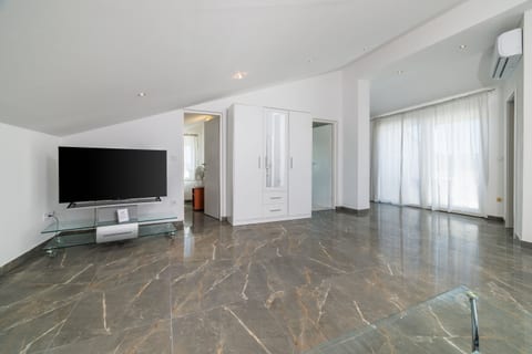 Apartments Alin - Unit 51130-61
