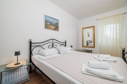 Apartments Carmen - Unit 51132-61