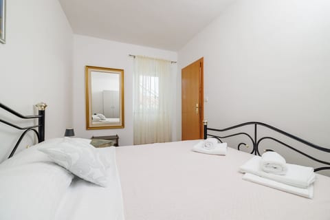 Apartments Carmen - Unit 51132-61