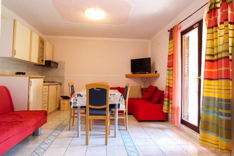 Apartments Manda - Unit 51268-61