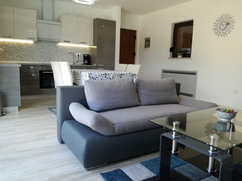 House Klaudio - Unit 51354-61