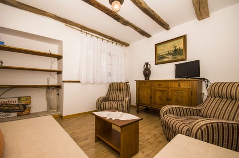 House Elena - Unit 51397-61