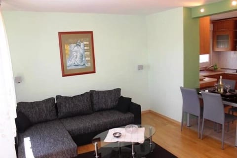 Apartment Dina - Unit 51415-61