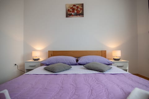 Room Anton - Unit 51421-61