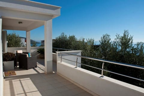 Villa Doris - Unit 51560-61