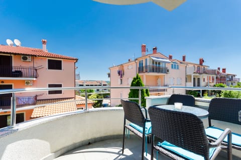 Apartments Valbruna - Unit 51628-61