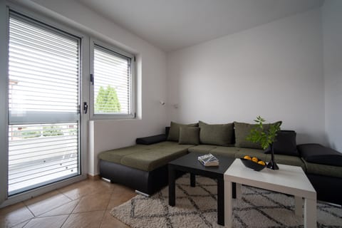 Apartments Valbruna - Unit 51628-61