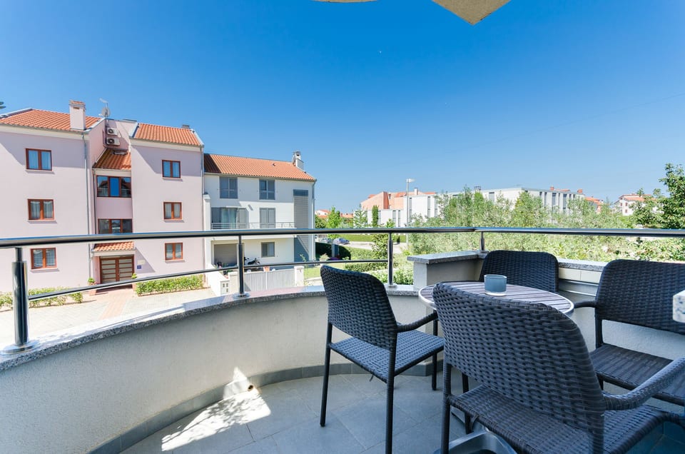 Apartments Valbruna - Unit 51629-61