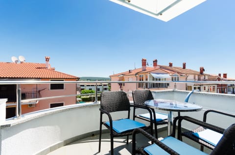 Apartments Valbruna - Unit 51631-61