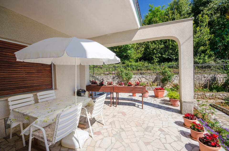 Apartments Mladen Jelica - Unit 51639-61 - Croatia