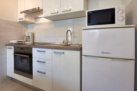 House Doris - Unit 51657-61