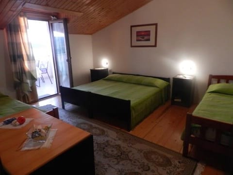 Apartments and Rooms Ana - Unit 51667-61