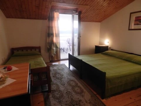 Apartments and Rooms Ana - Unit 51667-61