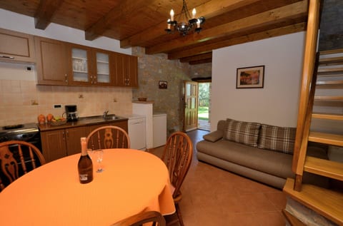 House Mariano - Unit 51691-61