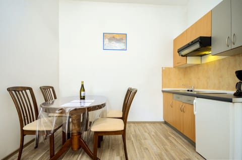 Apartments Romano - Unit 51732-61