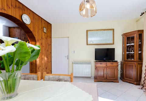 Apartments Rezika - Unit 51910-61
