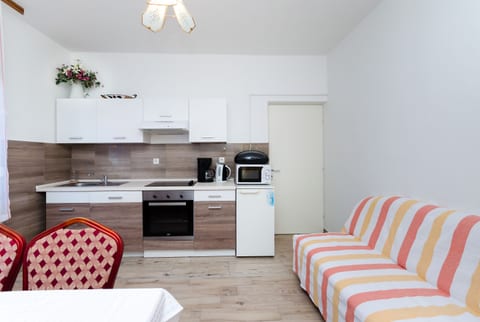 Apartments Rezika - Unit 51911-61