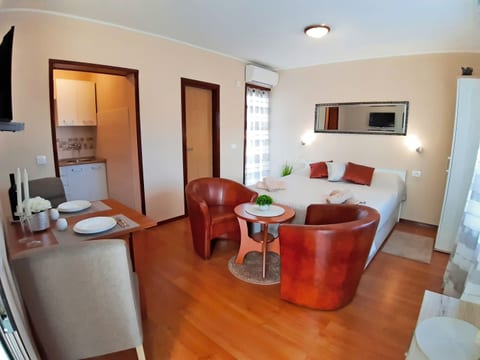Apartments Zrinka - Unit 51939-61