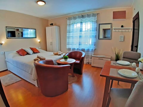 Apartments Zrinka - Unit 51939-61