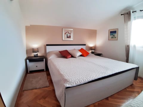 Apartments Zrinka - Unit 51940-61