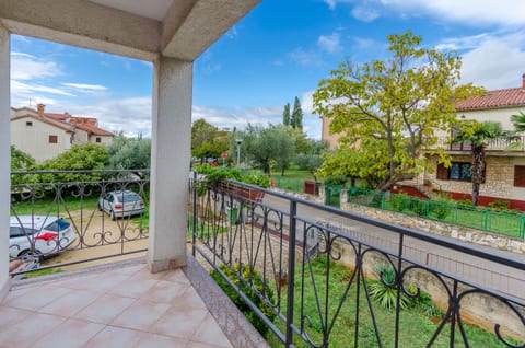 Apartments Cetina - Unit 51947-61