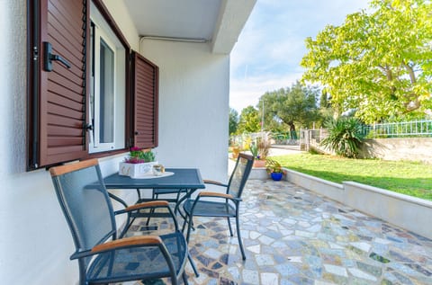 Apartments Cetina - Unit 51948-61
