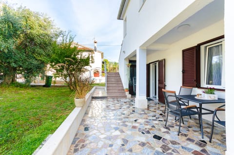 Apartments Cetina - Unit 51948-61