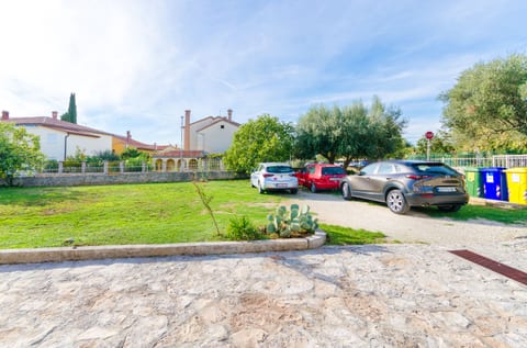 Apartments Cetina - Unit 51949-61