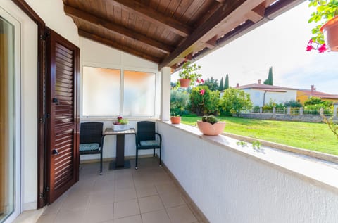 Apartments Cetina - Unit 51949-61