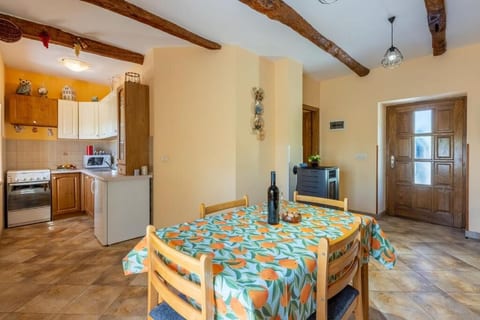 House Dorino - Unit 52126-61